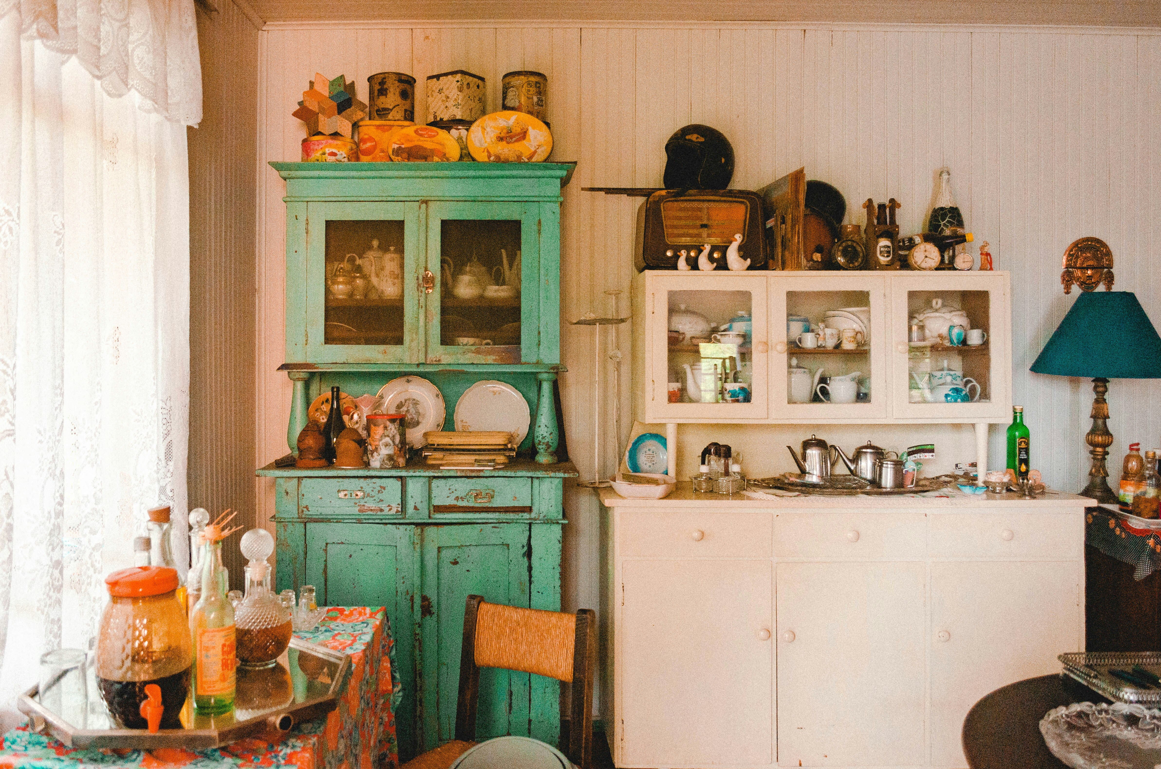 Thrift Store Finds: How to Style Vintage Pieces Like a Pro